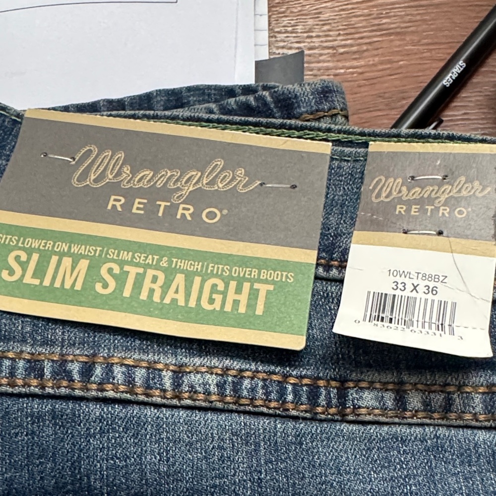 Wrangler Retro Slim Straight Blue Jeans new with tags